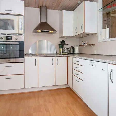 6 Person Holiday In B Rkop *